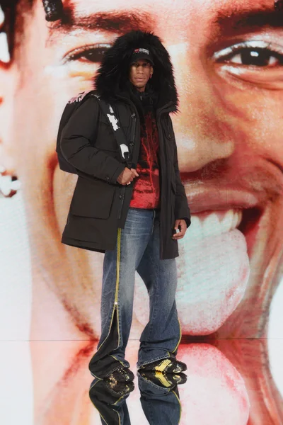 Look 57
